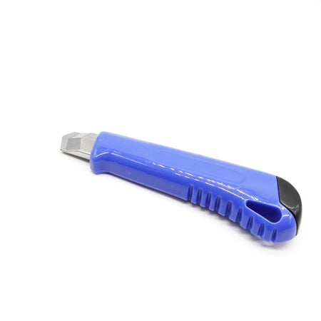 Cutter à Lame de 18mm (Couleur aléatoire)